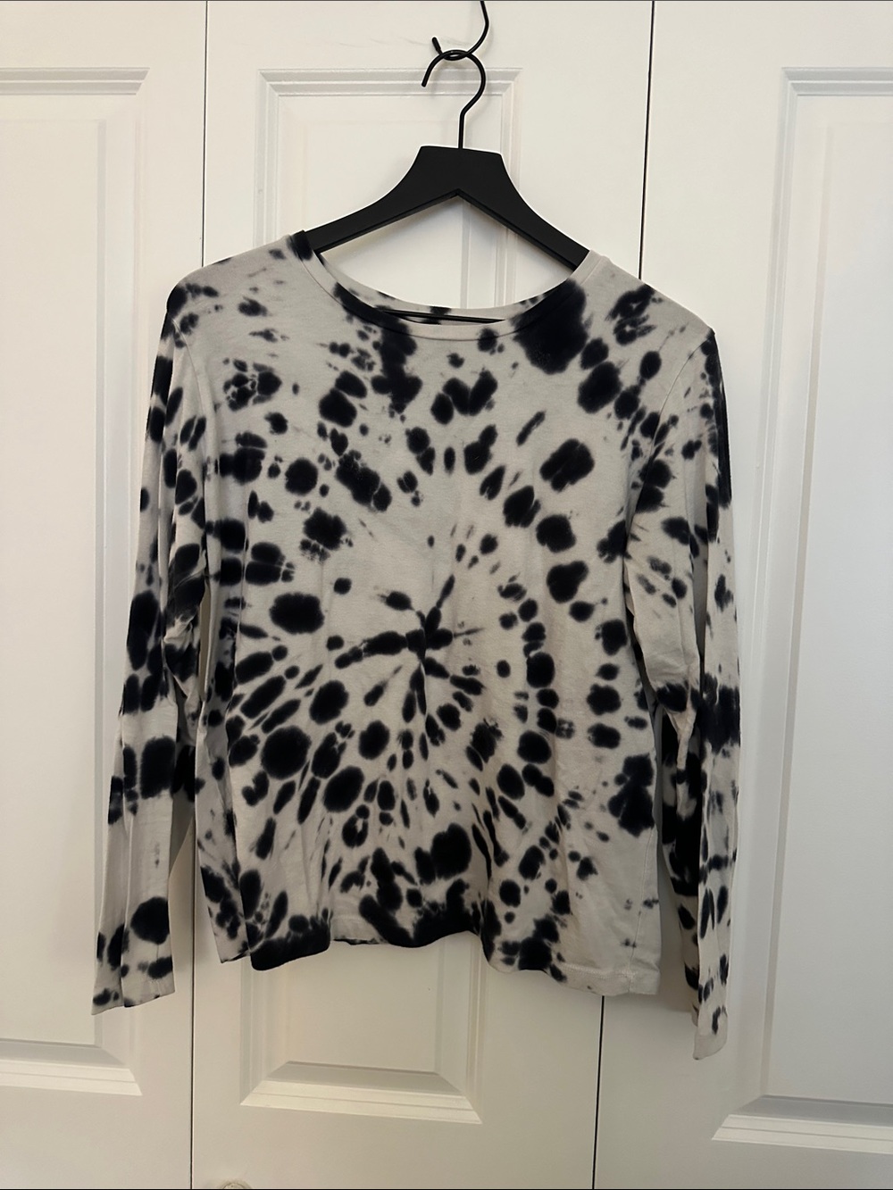Fifteen Twenty Black & White Tie-Dye Long Sleeve Top